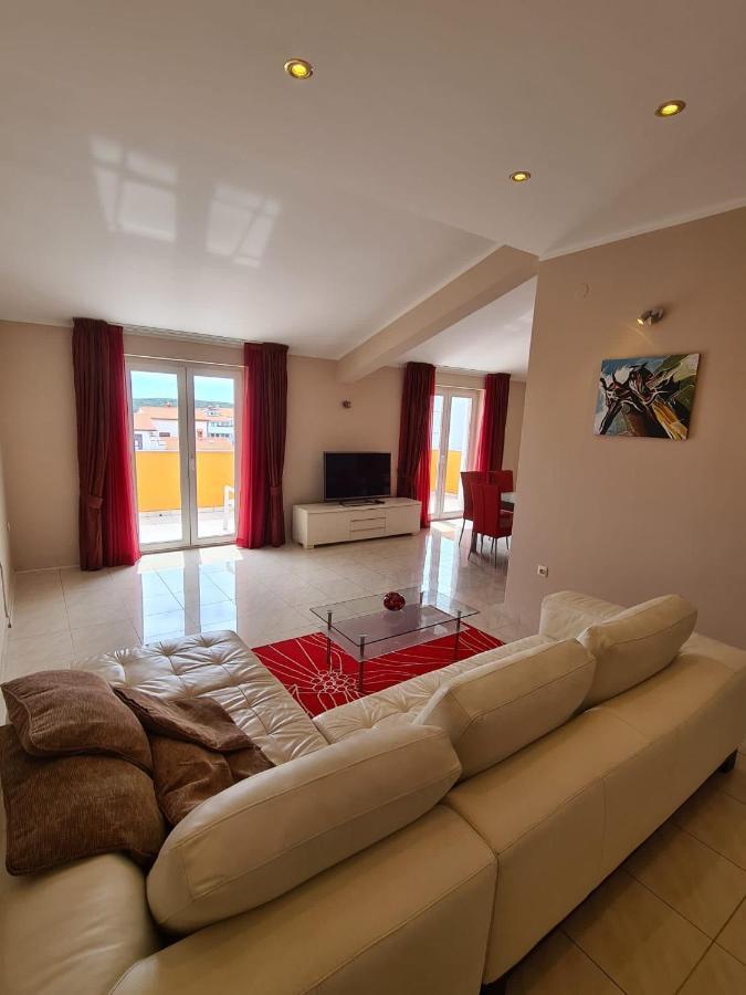 Apartment Sunny Pula Buitenkant foto